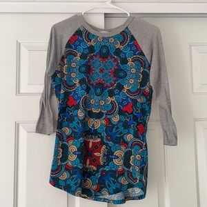 Lularoe half sleeve top